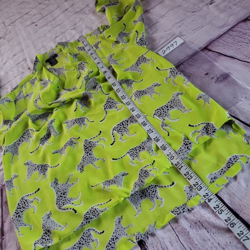 Ann Taylor Wrap Long Sleeves Blouse Cheetah Lime Green Hi-lo Pullover Size XS - Picture 10 of 11